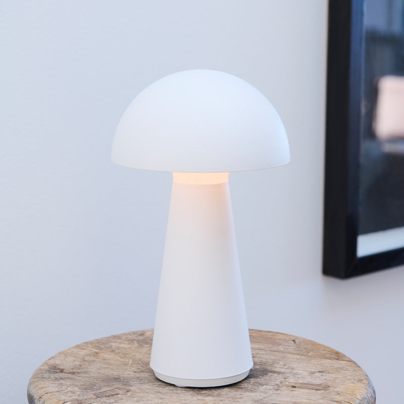 Sirius Sam rechargeable table lamp