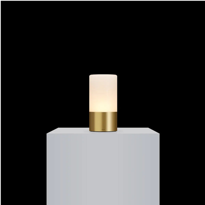 Voltra Totem Frosted table lamp, natural brass Voltra