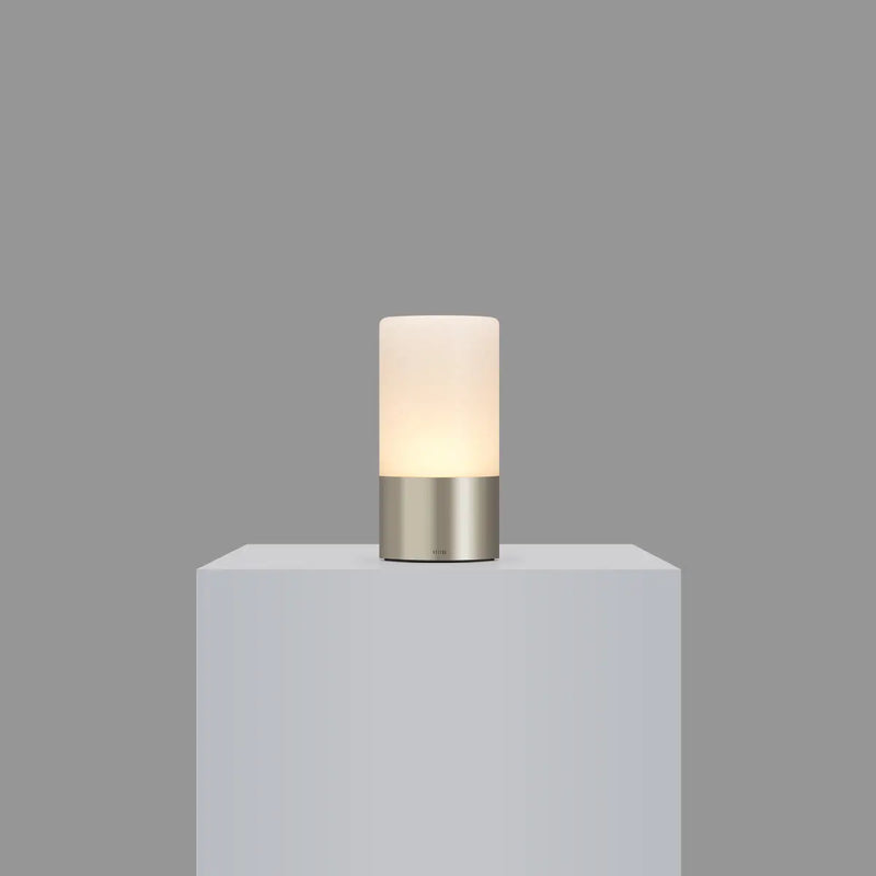 Voltra Totem Frosted table lamp, satin nickel Voltra