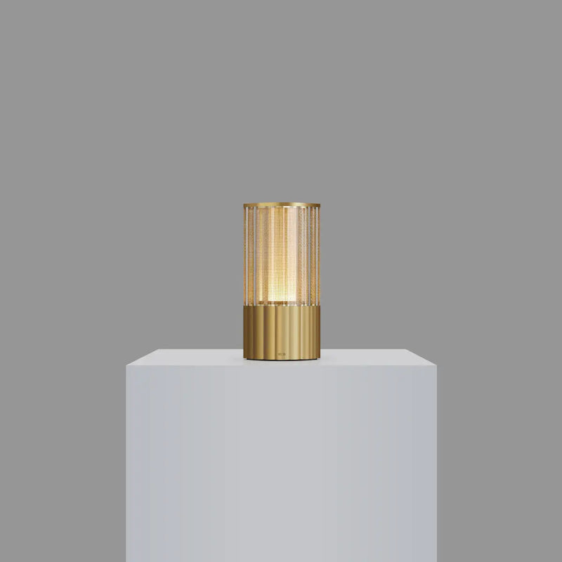 Voltra Totem Reeded table lamp, natural brass Voltra