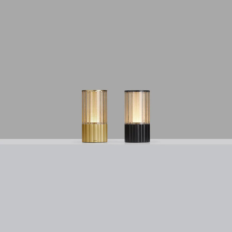 Voltra Totem Reeded table lamp, natural brass Voltra